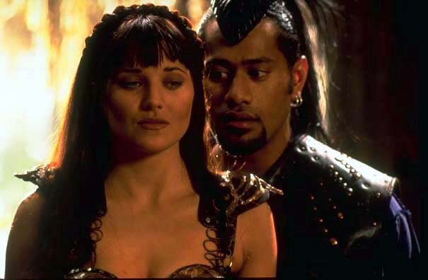 dracoandxena.gif - 4.2 K